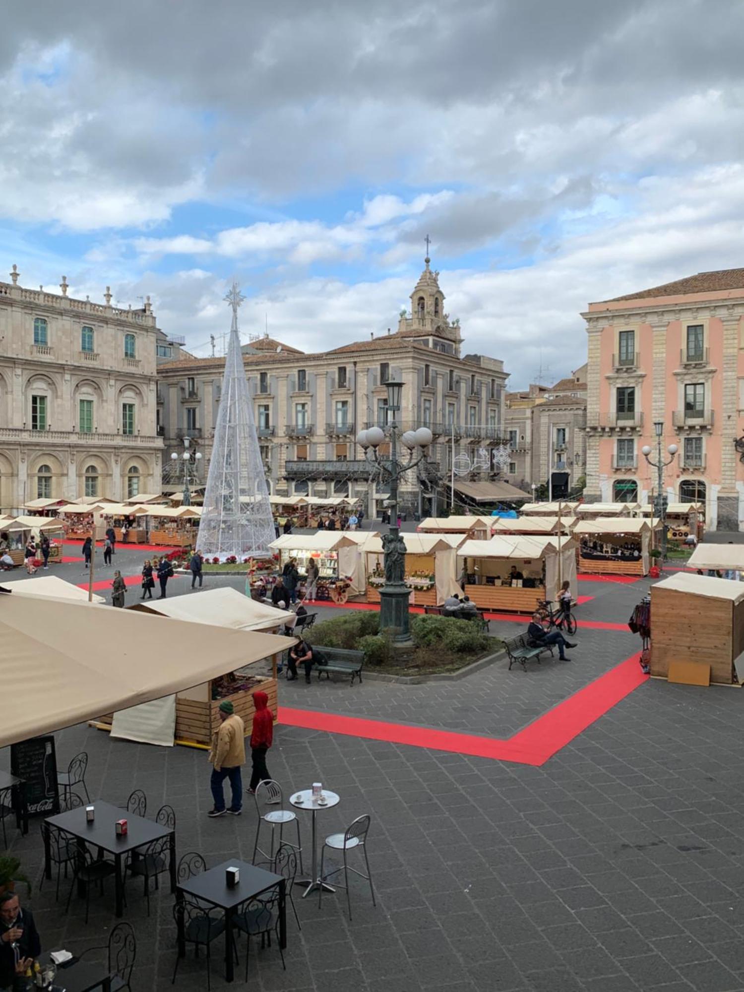 La Suite Di Piazza Dell'Universita Κατάνια Εξωτερικό φωτογραφία